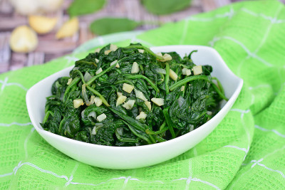 大蒜炒菠菜