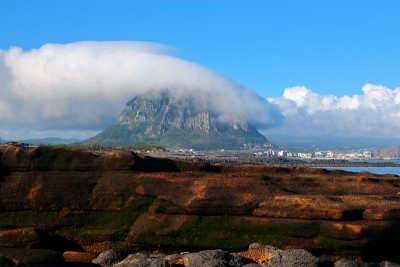 山房山，海岸，云;