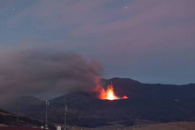 阿苏火山的火焰现象
