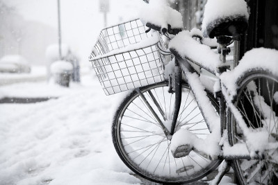 雪地里的自行车