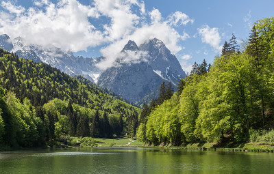 Riessersee Alps全景garmische - partenkirchen巴伐利亚德国