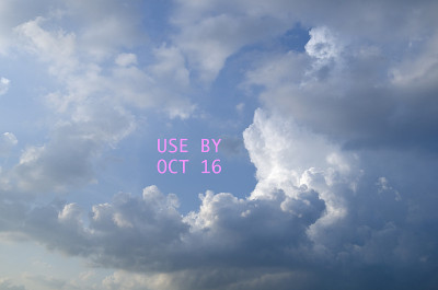 10月16日前使用云上的警告标志