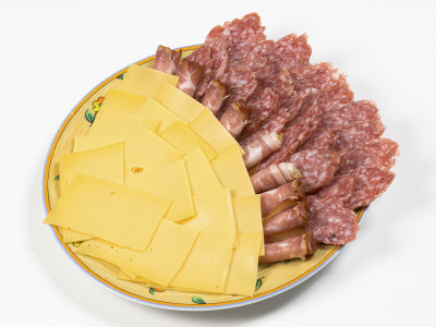肉沙拉
