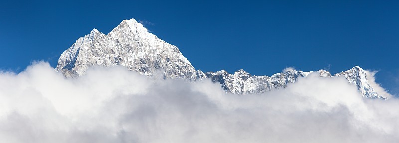 从孔德看塔木色库山