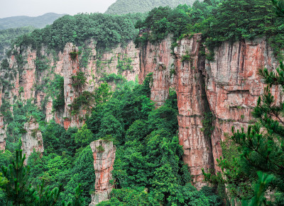 中国湖南张家界国家森林公园武陵源风景区天子山柱岩溶