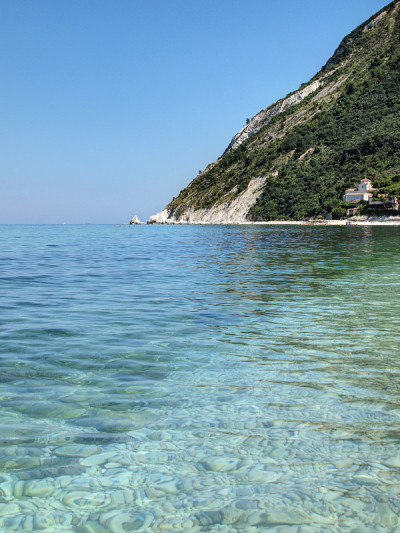 La Vela海滩(Conero)