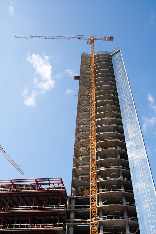 起重机与建筑施工