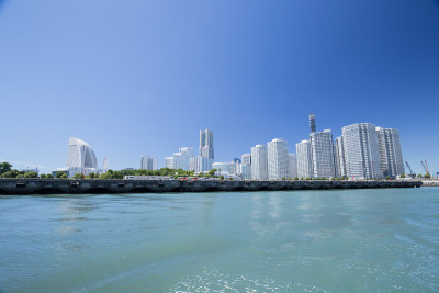 从海上看横滨港区