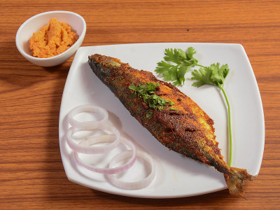 印度鲭鱼(Rastrelliger kanagurta)， Bangda fry, Fish fry