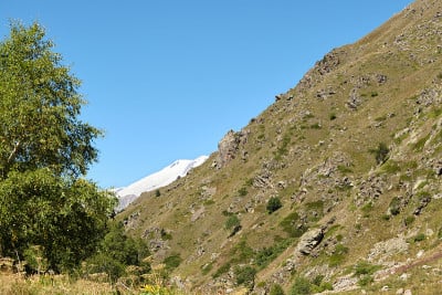 高加索山脉中的巴什卡拉峰