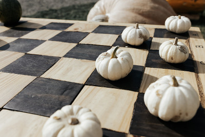 万圣节南瓜棋盘，秋天装饰