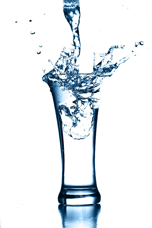 水