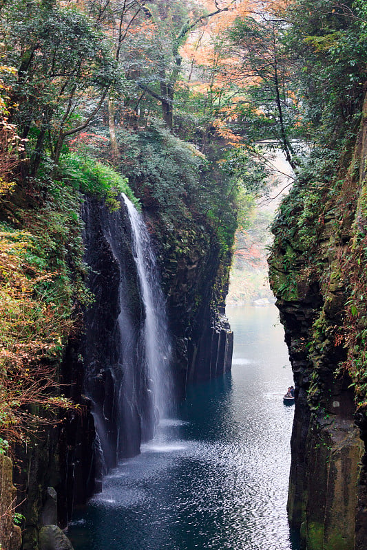 玛奈瀑布——高知浜峡谷，日本的一个重要景点