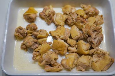 烹饪景观鸡的形象