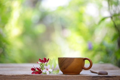 咖啡杯和花盆