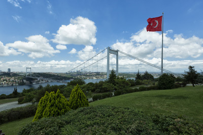 Fatih Sultan Mehmet Bridge，伊斯坦布尔