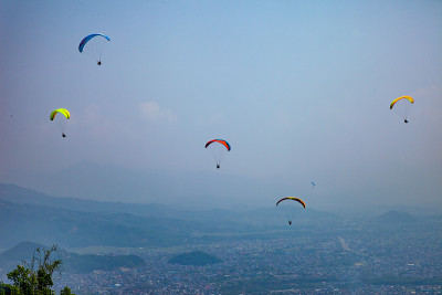 多彩的paramotor。