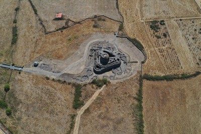 Santu Antine nuragic stone age Sardinia Nuraghe ae