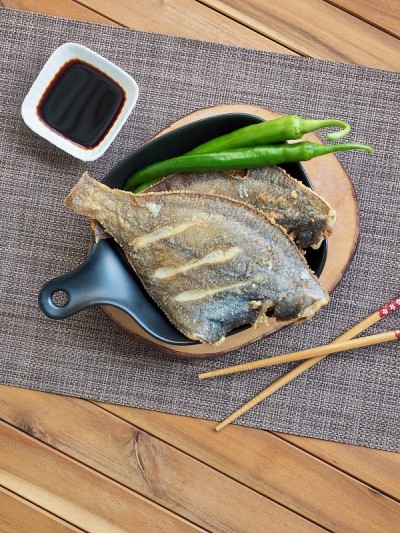 亚洲食物太平洋沙dab烤和青椒