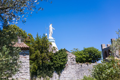 圣母院圣母雕像(Alès, Occitanie，法国)