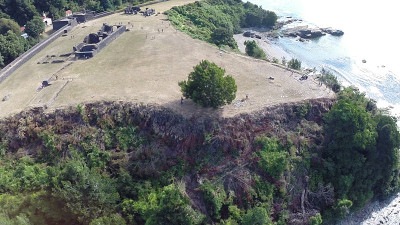 智利的风景、悬崖、堡垒和河流