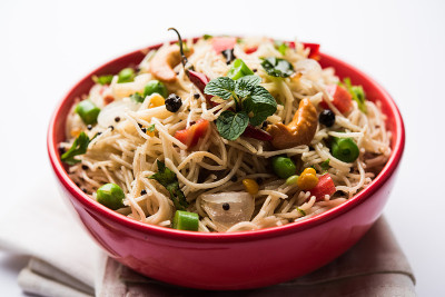 Semiya Upma或Vermicelli upppuma或upppittu是一个受欢迎的早餐菜单