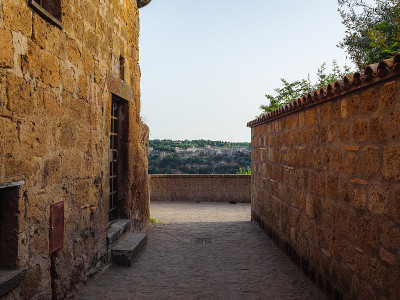 欧洲，意大利，拉齐奥，维特博，“垂死之城”Civita di Bagnoregio的街道