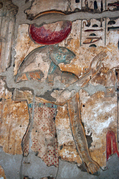 巴斯浮雕狮头女神塞克梅特，Medinet Habu寺庙，卢克索