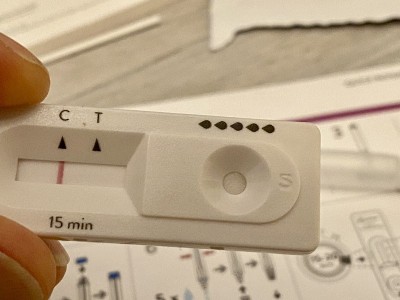 手持COVID-19抗原快速检测装置