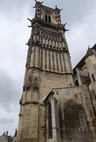 科隆西的天主教教堂Nièvre法国圣马丁学院外观Bourgogne-France-Comté