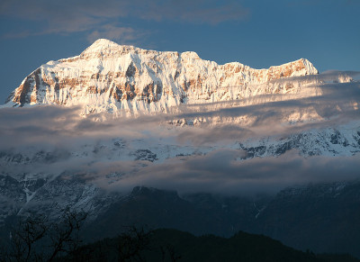 尼泊尔Gurja Himal - Dhaulagiri Himal -夜间观景