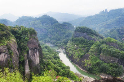 武夷山是中国著名的自然景观