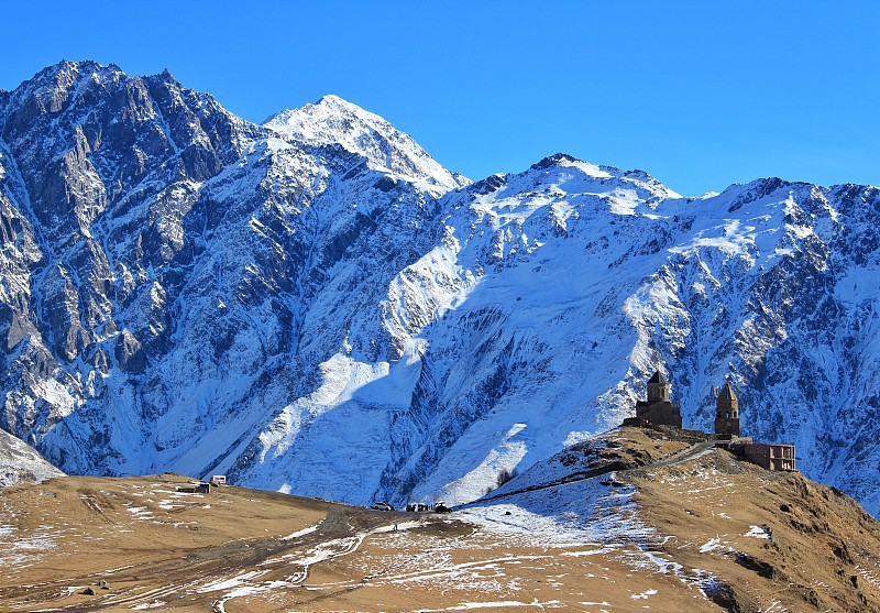 修道院和山地