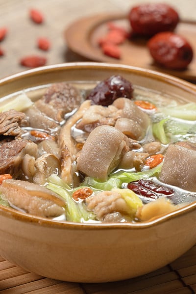 台湾美味的羊肉火锅。