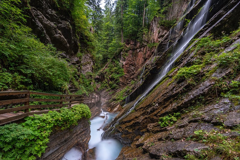 拉姆索登山村的温贝克拉姆