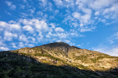山