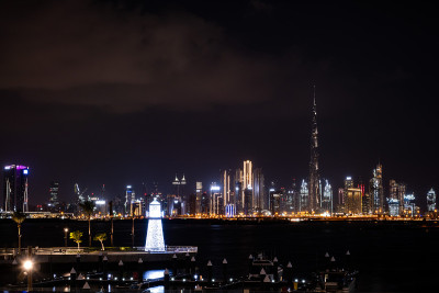 夜晚的迪拜