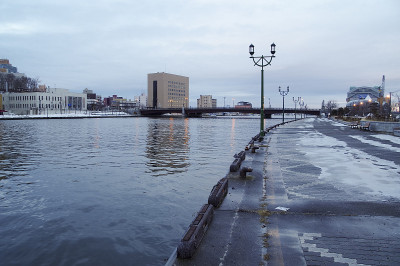 钏路河