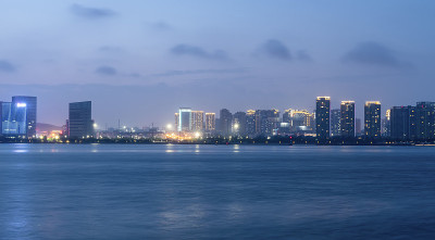 城市夜景与现代建筑景观