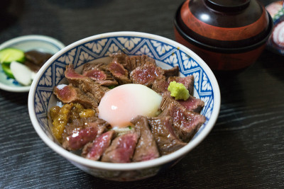 赤道布瑞