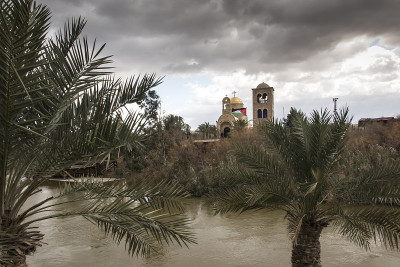 在耶利哥附近的Qasr el Yahud，根据传统，这是以色列人渡过约旦河的地方，耶稣在那里受洗。以