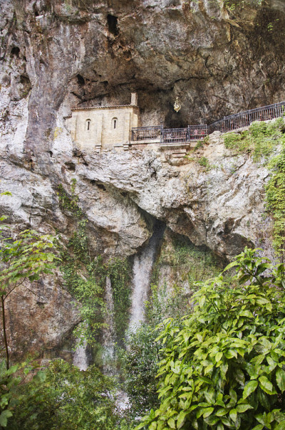 神圣之Covadonga