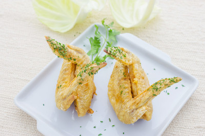 油炸鸡翼