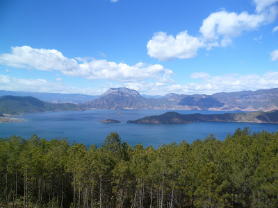 山和湖