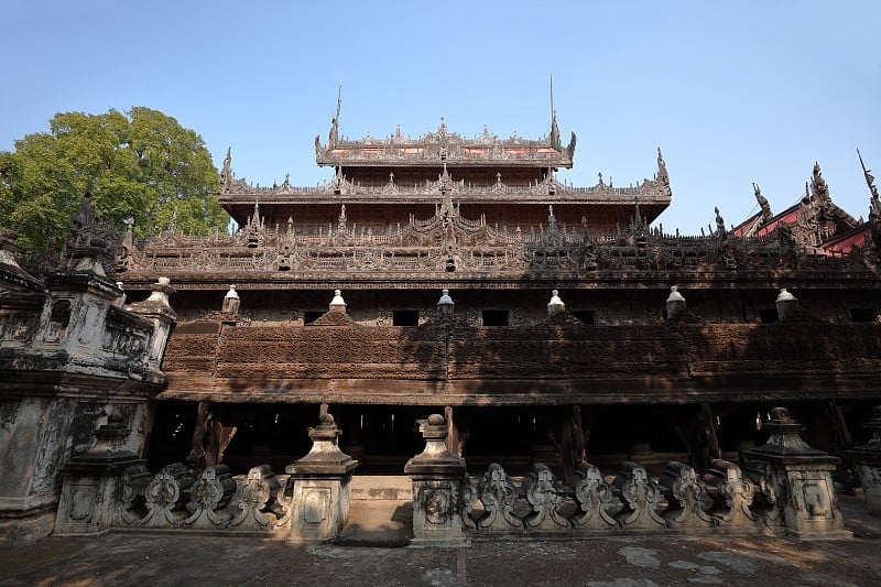 曼德勒的Shwenandaw Kyaung寺