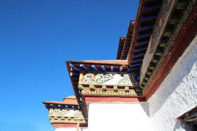 西藏江孜帕尔觉寺屋顶装饰