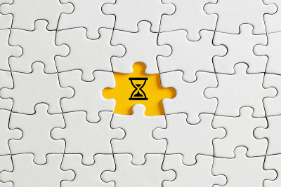 丢失的拼图上的沙漏图标。