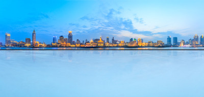 上海黄浦江历史建筑夜景广场楼