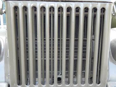 军用汽车、装备、复古物品和元素