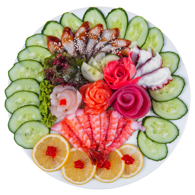 生鱼片和黄瓜